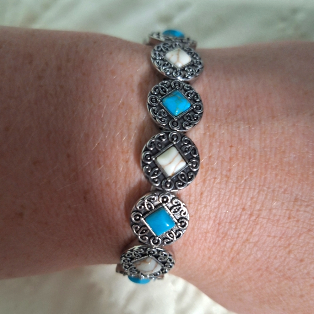 Silver, Turquoise, and Cream Colored Stretch Bracelet